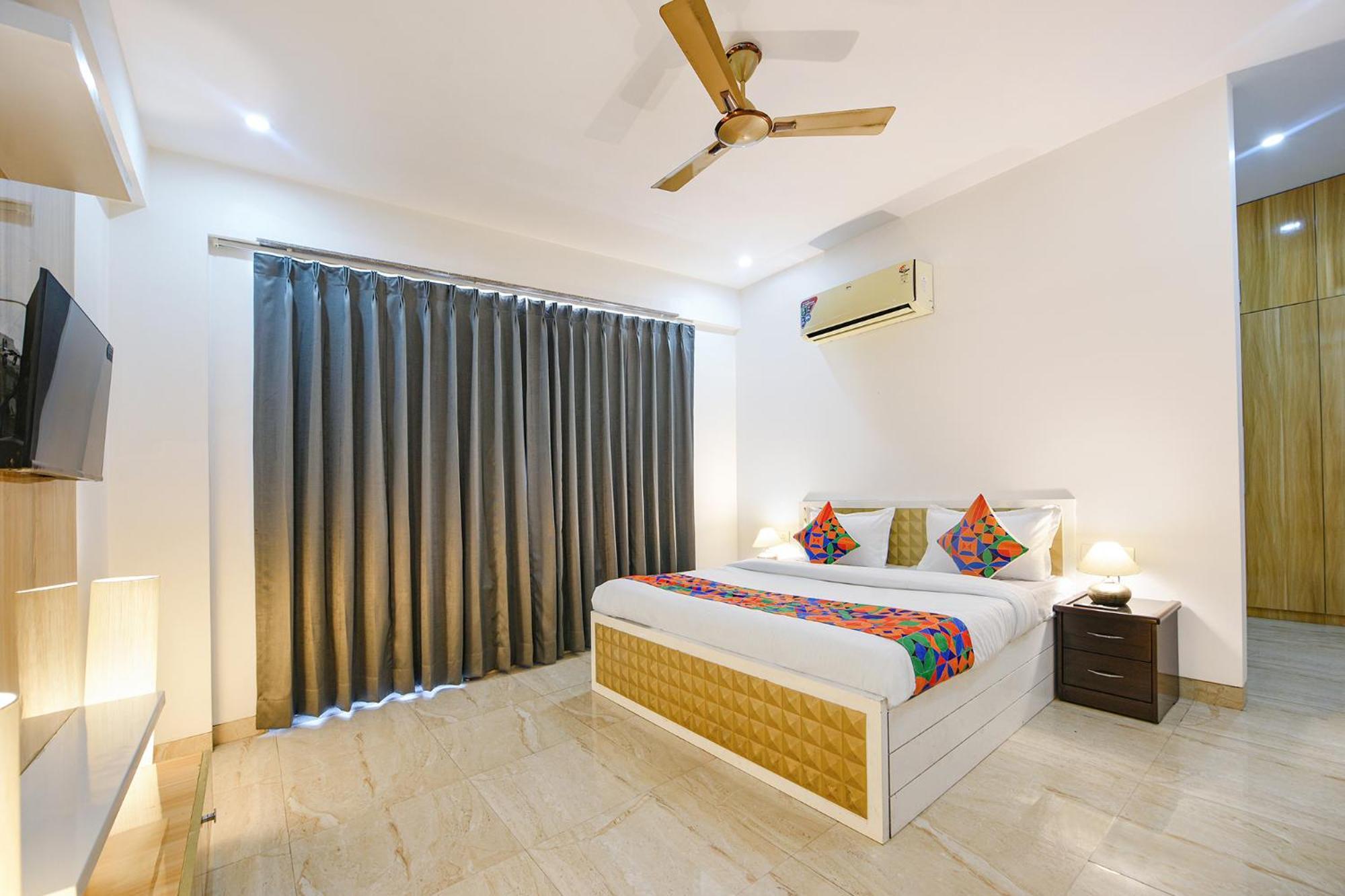 Fabhotel Ar Suites Gurgaon Exterior photo