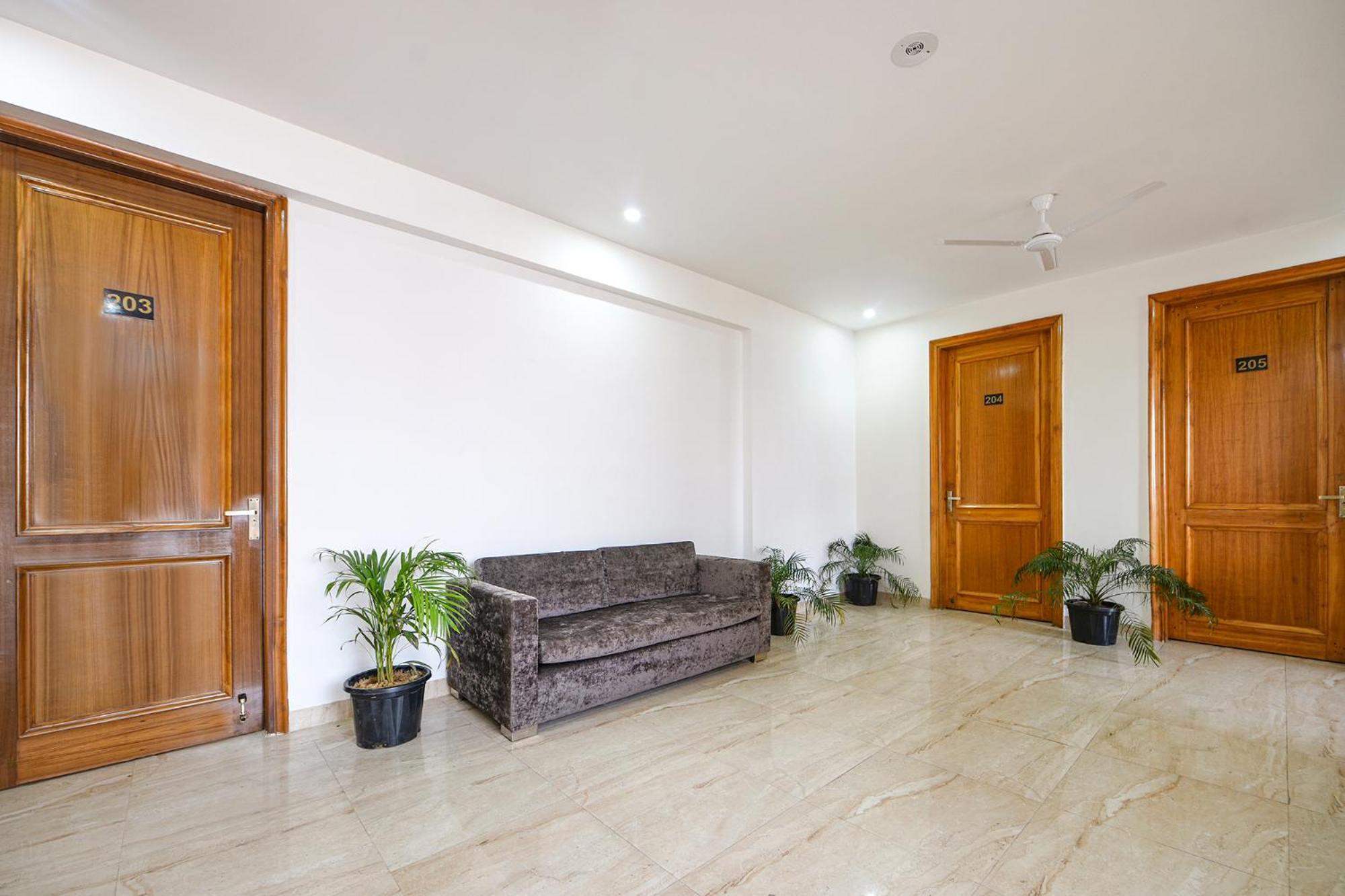 Fabhotel Ar Suites Gurgaon Exterior photo